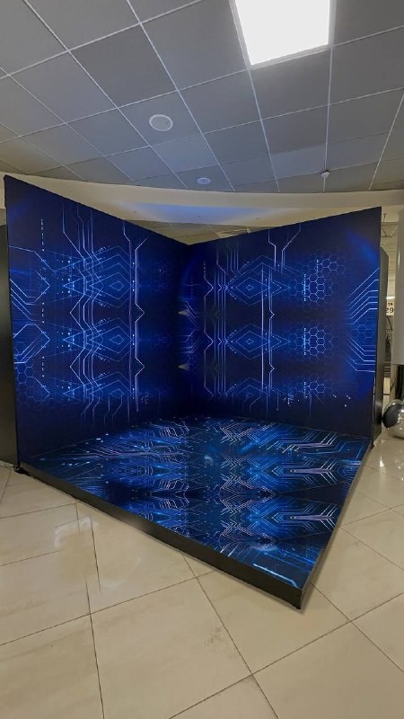 LED-фотозона: два экрана на стенах и LED-пол